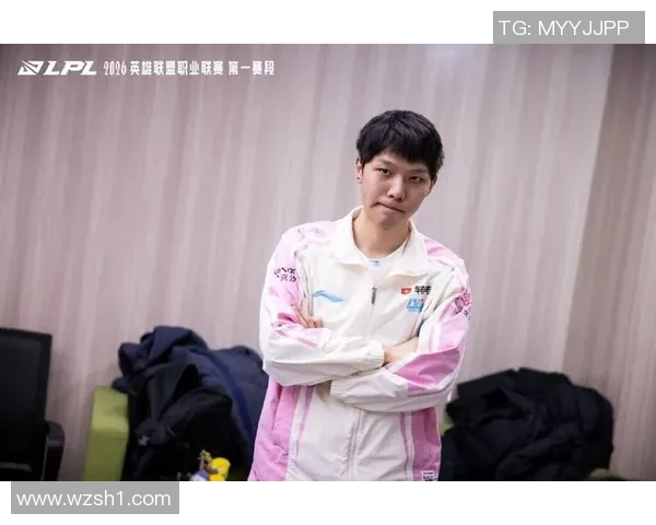 LPL春季赛中BLG选手凭借经济领先展现出色团队配合与个人实力